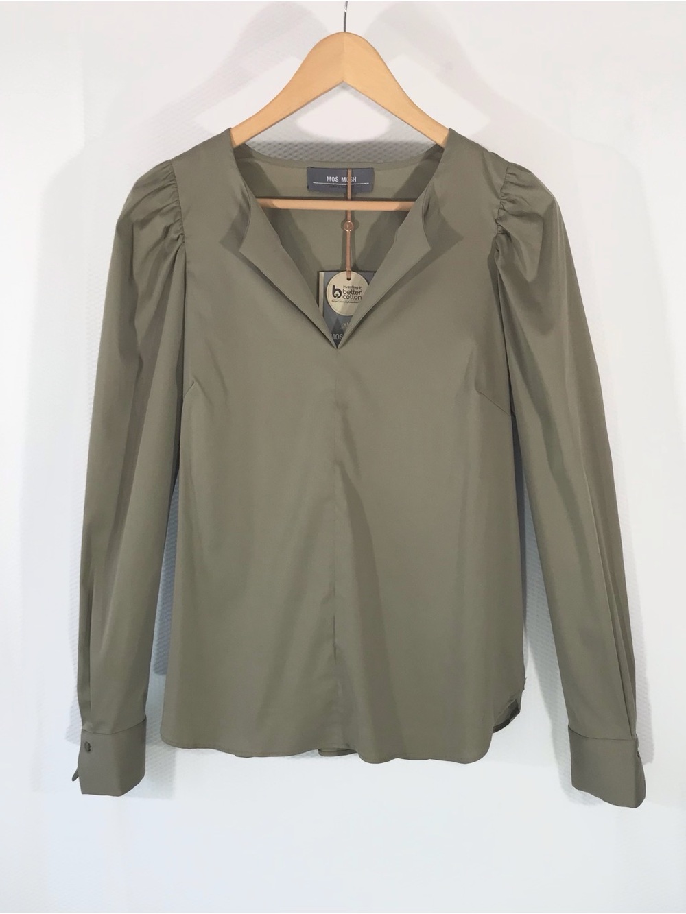 NWT Mosh Gigi Mermaid Green V-Neck Blouse S Ruffle Curved Hem Retail $220